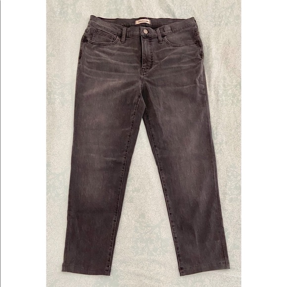 Madewell 9" Mid-Rise Roadtripper Jeans - Picture 5 of 9